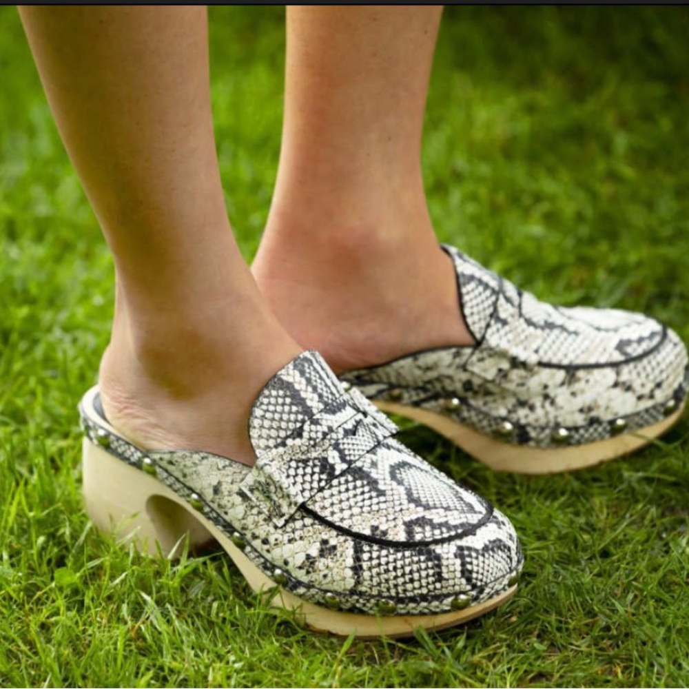 Longchamp Snakeskin Praise Of Clogs Size 8